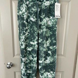 Lululemon Women's Relaxed Fit Sweat Pants Joggers French Terry Cozy Sz 8